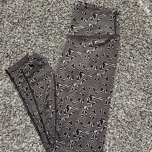 balance athletic / storm leggings size S, fits like M